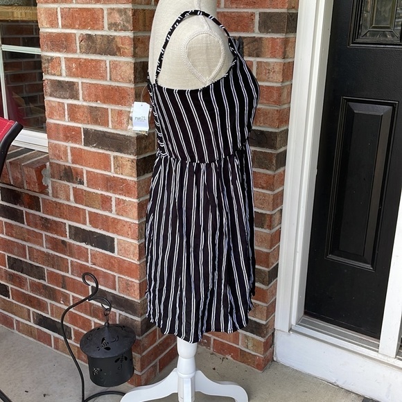 Rue21 Sun Dress - Picture 2 of 6